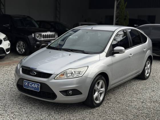 FORD FOCUS 1.6 GLX 16V FLEX 4P MANUAL